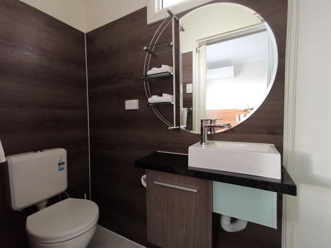 Hobart Tower Motel - Mackay Tourism 14