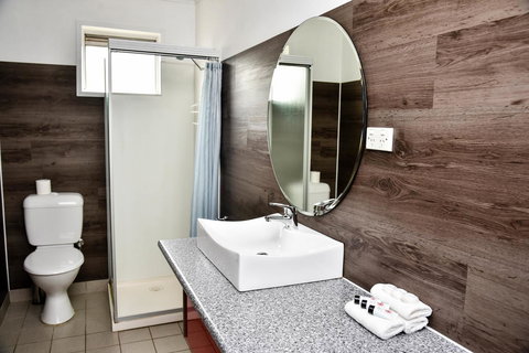 Hobart Tower Motel - Mackay Tourism 12