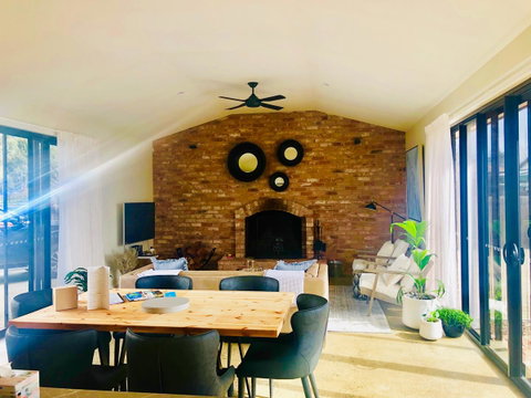 EMBRACING EVANDALE - Hosted By L'Abode Accommodation - Mackay Tourism 1