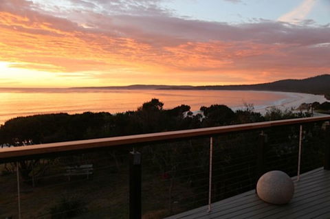 Driftwood Bay Of Fires - Mackay Tourism 1