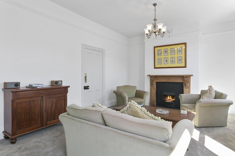 Amberley - Mackay Tourism 12