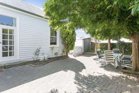 Amberley - Mackay Tourism 11