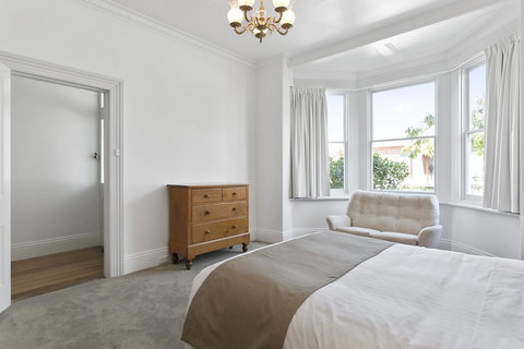 Amberley - Mackay Tourism 20