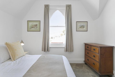 Amberley - Mackay Tourism 21