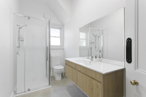 Amberley - Mackay Tourism 17