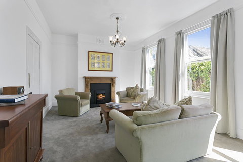 Amberley - Mackay Tourism 16