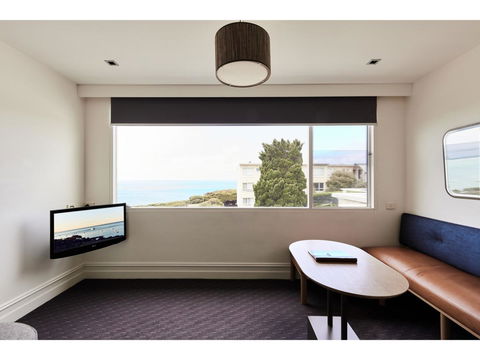 Hotel Sorrento - Mackay Tourism 9