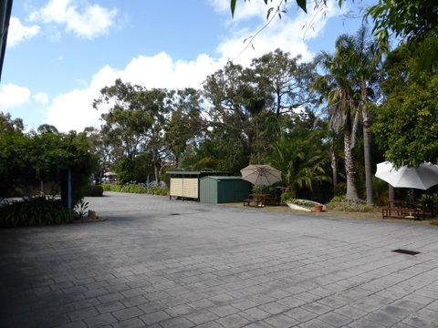 The Balnarring Motel - Mackay Tourism 4