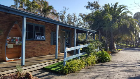 The Balnarring Motel - Mackay Tourism 40