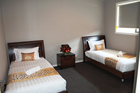 Atarhi Villas - Melbourne - Mackay Tourism 6