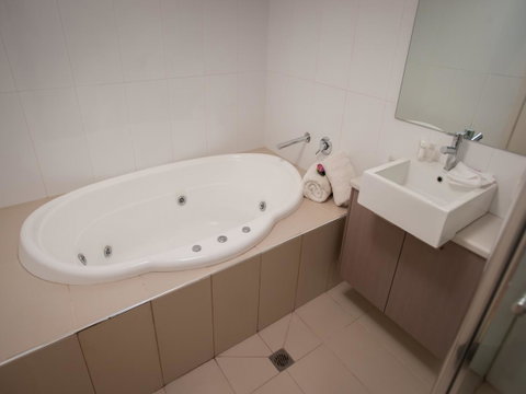 Great Ocean Road Resort - Mackay Tourism 22