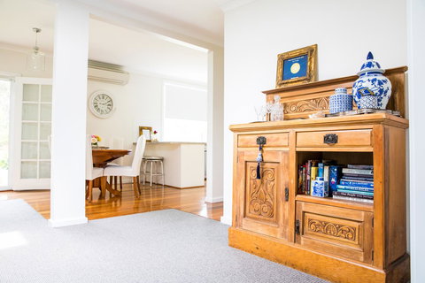 The Cottage - Mackay Tourism 14