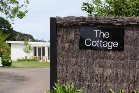 The Cottage - Mackay Tourism 34
