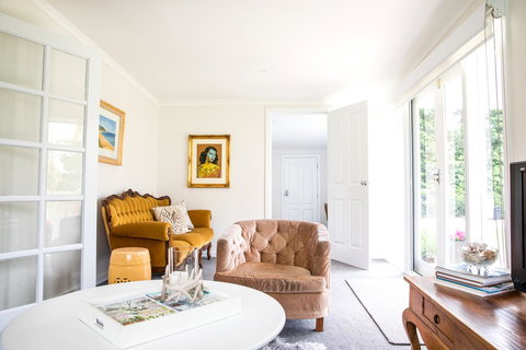 The Cottage - Mackay Tourism 18