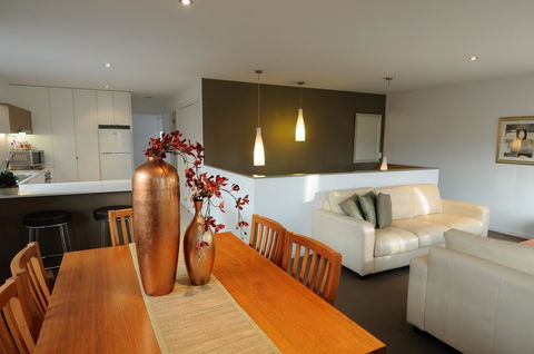 The Victoria Apartments - Mackay Tourism 14