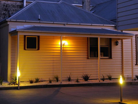 The Victoria Apartments - Mackay Tourism 23