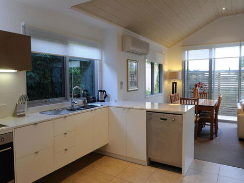 The Victoria Apartments - Mackay Tourism 33