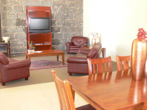 The Victoria Apartments - Mackay Tourism 30