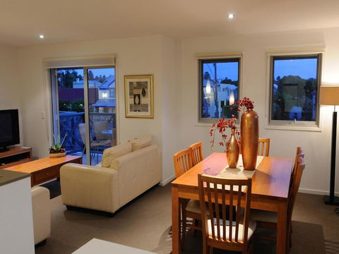 The Victoria Apartments - Mackay Tourism 37