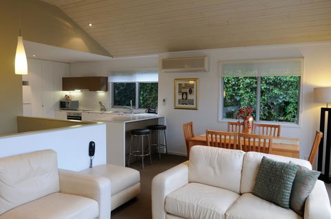 The Victoria Apartments - Mackay Tourism 11