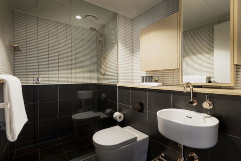Brady Hotels Central Melbourne - Mackay Tourism 37