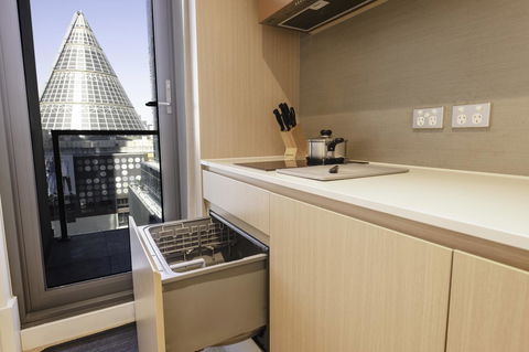 Brady Hotels Central Melbourne - Mackay Tourism 9