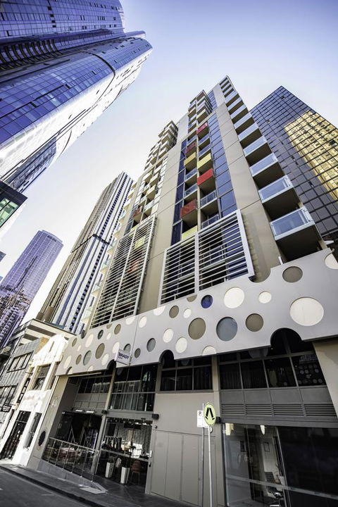 Brady Hotels Central Melbourne - Mackay Tourism 21