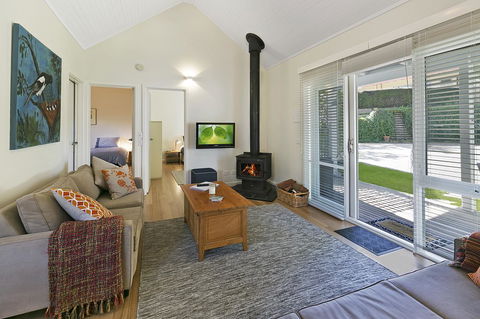 Bilinga Cottages - Mackay Tourism 9