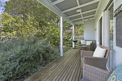 Bilinga Cottages - Mackay Tourism 2