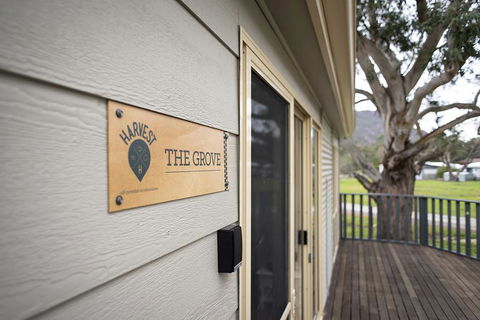 The Peaks Halls Gap - Mackay Tourism 0