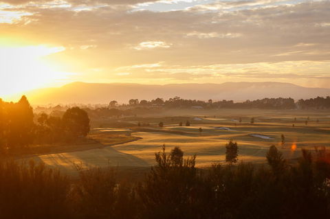 Yering Gorge Cottages - Mackay Tourism 1