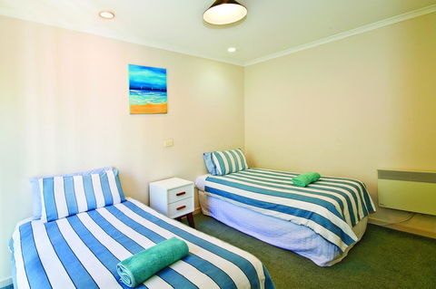 Anchorage Motel & Villas Lorne - Mackay Tourism 31