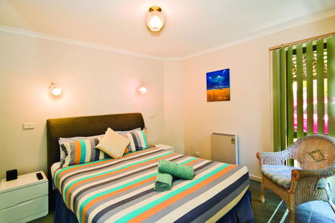 Anchorage Motel & Villas Lorne - Mackay Tourism 32