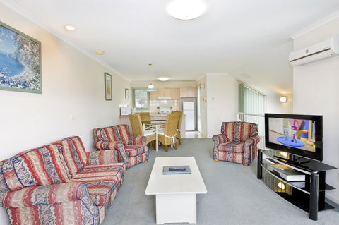 Anchorage Motel & Villas Lorne - Mackay Tourism 24