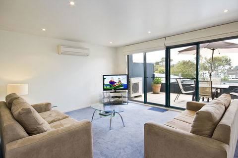 Anchorage Motel & Villas Lorne - Mackay Tourism 20