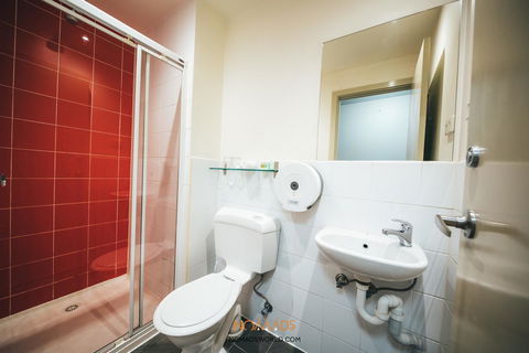 Nomads Melbourne Backpackers - Mackay Tourism 17