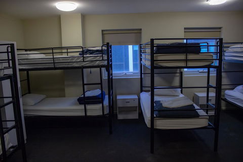 Nomads Melbourne Backpackers - Mackay Tourism 33