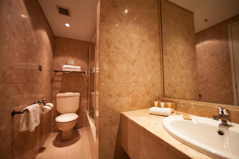 CitiClub Hotel Melbourne - Mackay Tourism 4