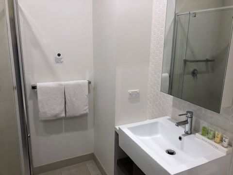Whitehorse Apartments Hotel - Mackay Tourism 3