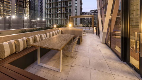 Avani Melbourne Central Residences - Mackay Tourism 8