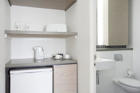 St Kilda Central Apartments - Mackay Tourism 14
