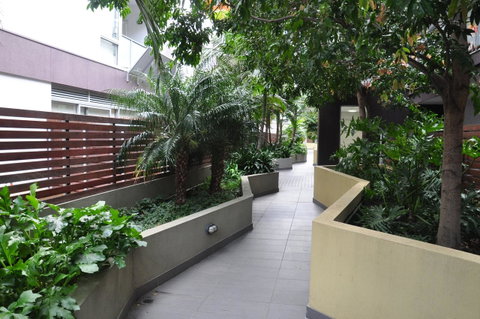 St Kilda Central Apartments - Mackay Tourism 8