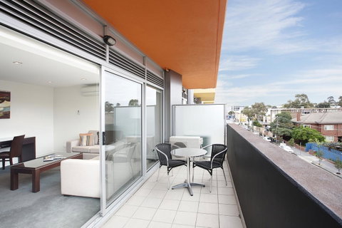 St Kilda Central Apartments - Mackay Tourism 6