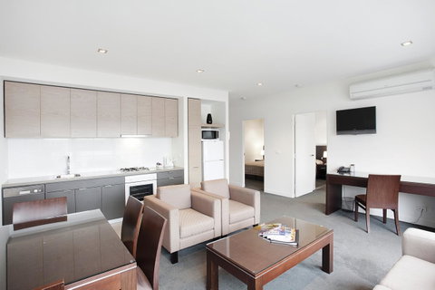 St Kilda Central Apartments - Mackay Tourism 13