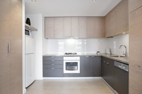 St Kilda Central Apartments - Mackay Tourism 17