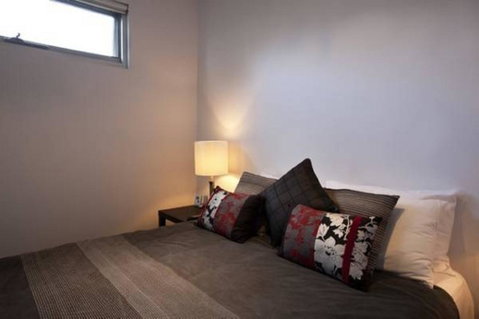 Battery Cove Beach Front Apartment - Mackay Tourism 13
