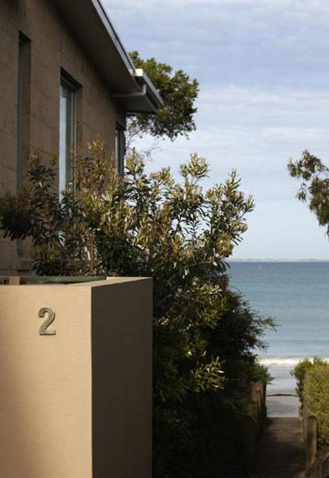 Battery Cove Beach Front Apartment - Mackay Tourism 17