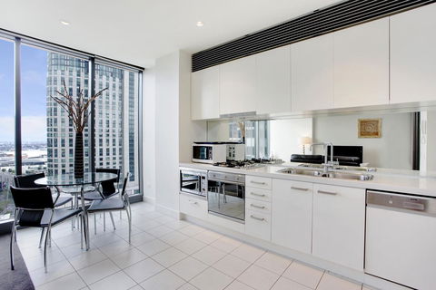 Corporate Keys - Freshwater Place - Mackay Tourism 9