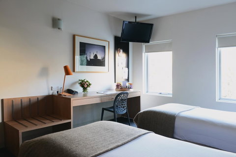 Saint Kilda Beach Hotel - Formerly Rydges St Kilda - Mackay Tourism 13