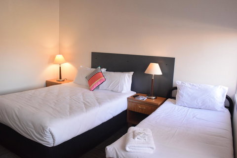 CROWN CENTRAL BUSINESS DISTRICT MOTEL - NO UNDER 18s - Mackay Tourism 31